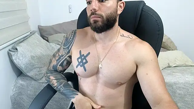Вебкам-шоу Isaac_Carter