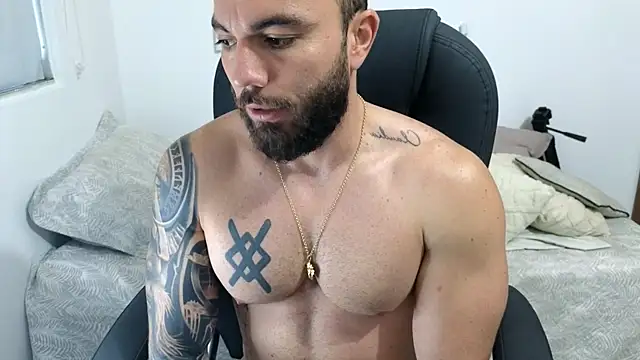 Show modela Isaac_Carter na web-kameri