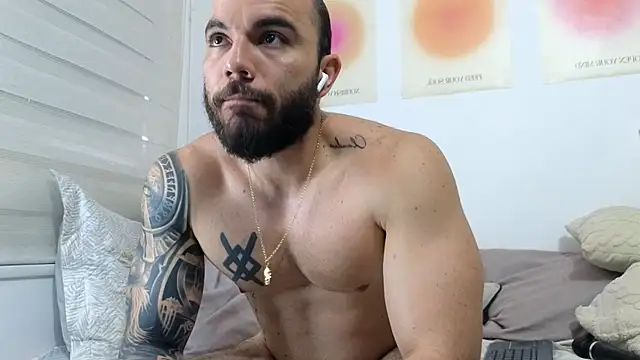 Show modela Isaac_Carter na web-kameri