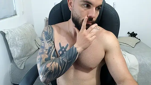Вебкам-шоу Isaac_Carter