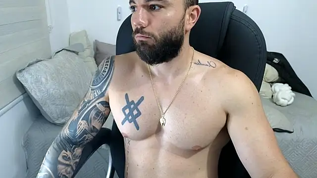 Show modela Isaac_Carter na web-kameri