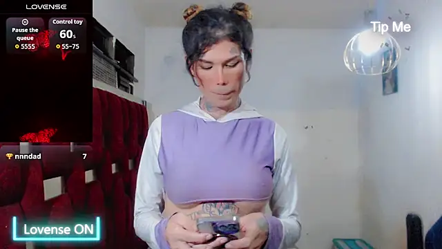 Pokazy przed kamerką – ana_tsxxx