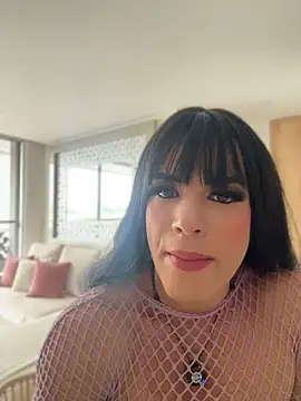 isahilton1's Webcam Show