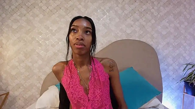 SCARLHETTBROWN Chat XXX in diretta