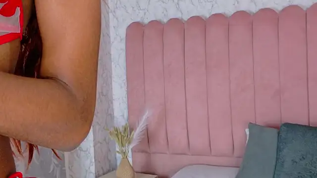 Chatroom XXX en direct de SCARLHETTBROWN