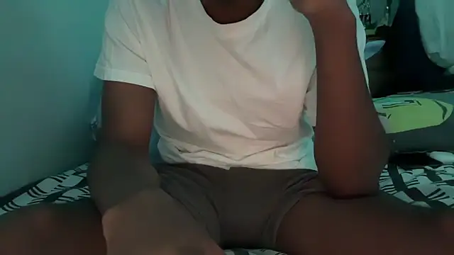 jay_secxret Show in webcam