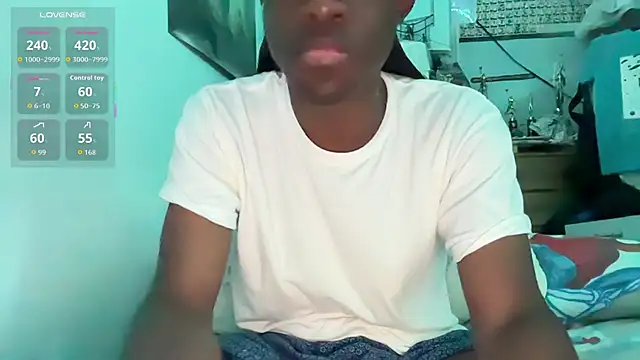 jay_secxret Show in webcam