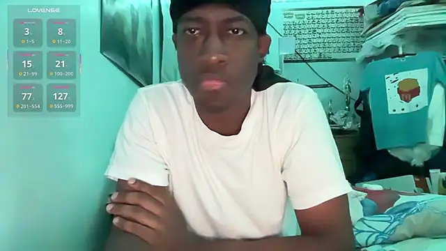 jay_secxret Show in webcam