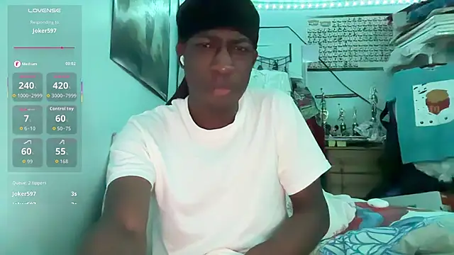 הופעת וובקאם של jay_secxret