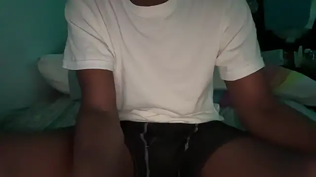 jay_secxret Show in webcam