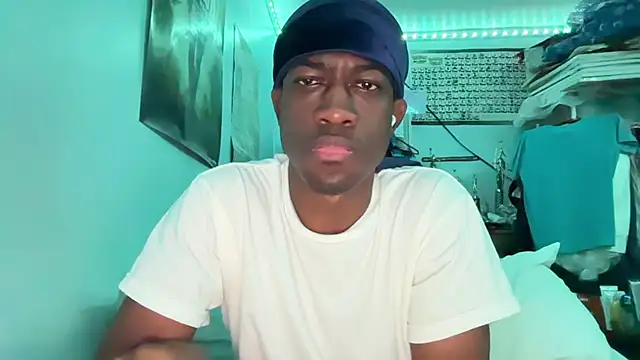 jay_secxret Show in webcam