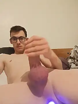 Yukysama79 网络视讯表演