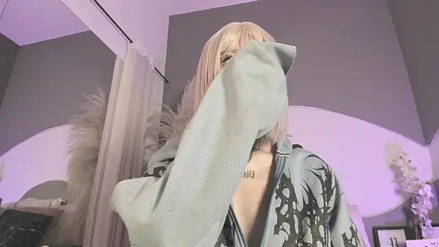Zhally_Dee 网络视讯表演
