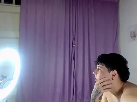 CrissConor's Live XXX Chat