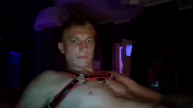 MaxPovelXL Show Webcam