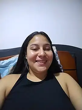 Онлайн чат XXX esmeralda_jadees
