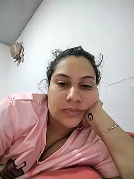 Živá chatovací místnost esmeralda_jadees