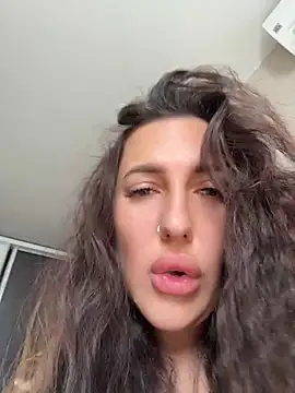 Show modela AleksandraRich na web-kameri