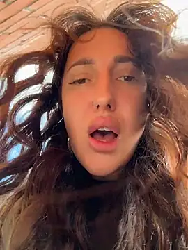 AleksandraRich Adlı Modelin Canlı XXX Sohbeti