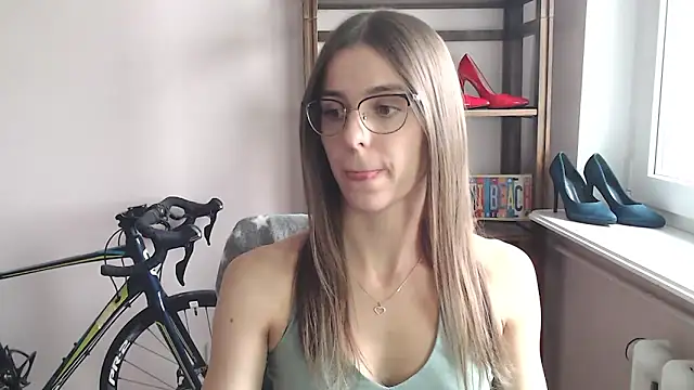 love_megi: απευθείας συνομιλία ΧΧΧ