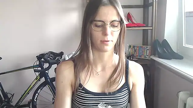 Show modela love_megi na web-kameri
