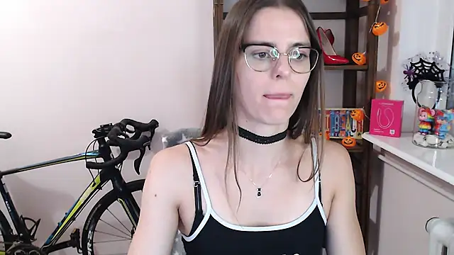 love_megi Show in webcam