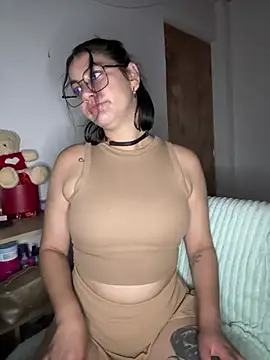 roldanmary live XXX chat
