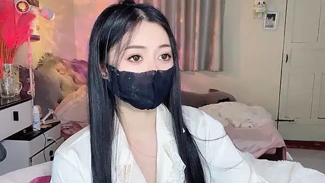 Sala de chat ao vivo de MI_KA22