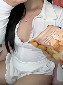 -LaZy-のライブチャットルーム