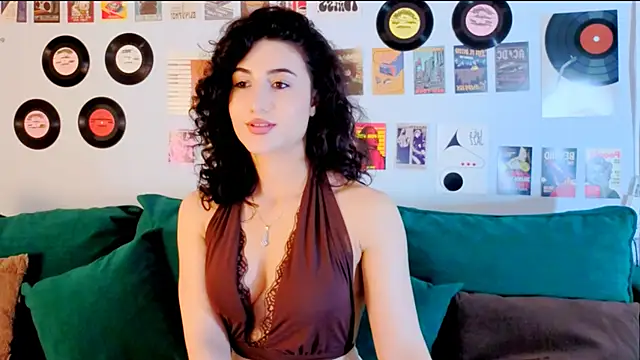 Chat XXX en directo de Maya_Rogerss
