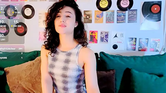 Maya_Rogerss Adlı Modelin Canlı XXX Sohbeti