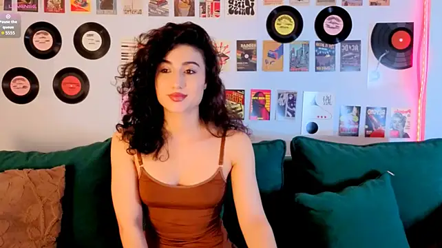 Chat XXX en directo de Maya_Rogerss