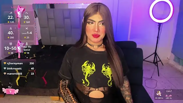 Sophie_whitexxx Show in webcam