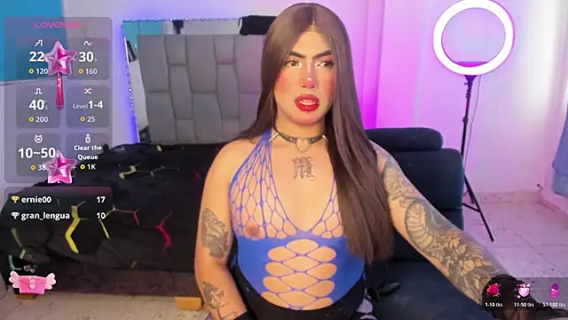 Show modela Sophie_whitexxx na web-kameri