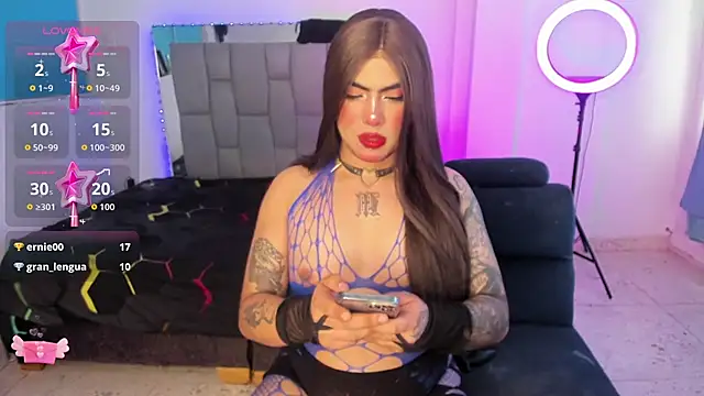 Sophie_whitexxx's Webcam Show