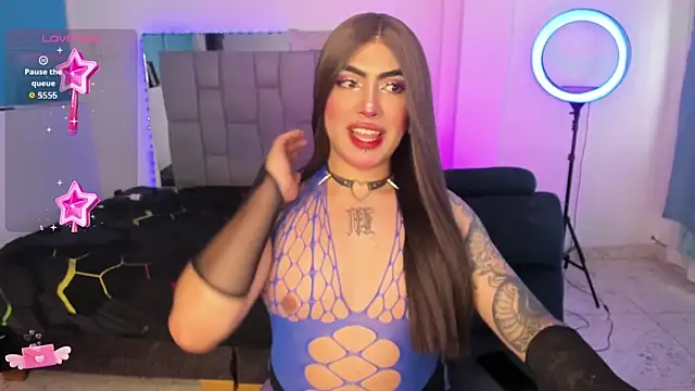 Sophie_whitexxx 网络视讯表演