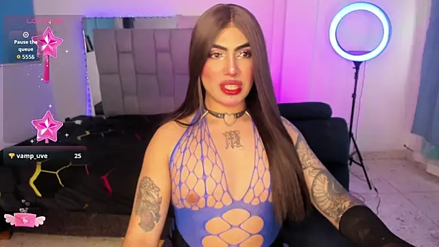 Show modela Sophie_whitexxx na web-kameri