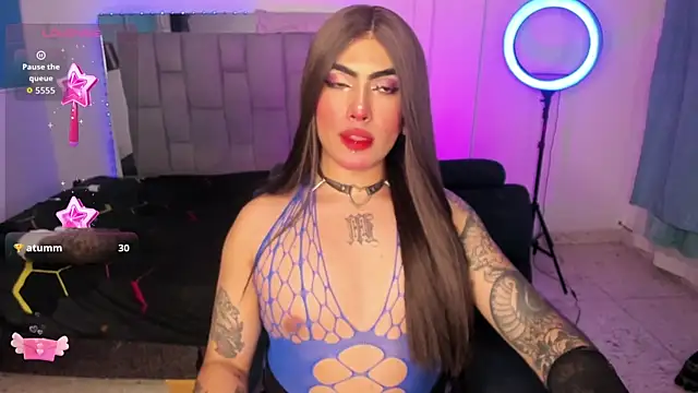 Show modela Sophie_whitexxx na web-kameri