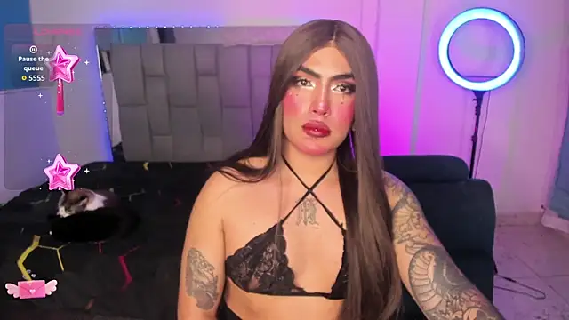 Show modela Sophie_whitexxx na web-kameri