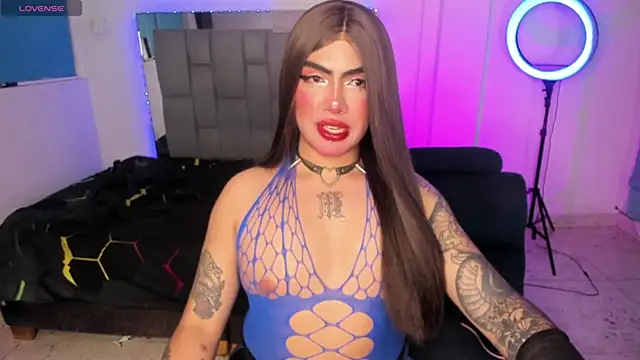 Sophie_whitexxx's Webcam Show