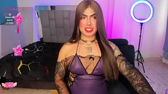 Sophie_whitexxx 网络视讯表演