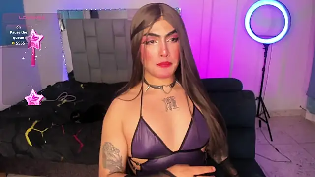 Pokazy przed kamerką – Sophie_whitexxx