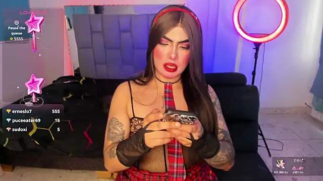 Sophie_whitexxx 网络视讯表演