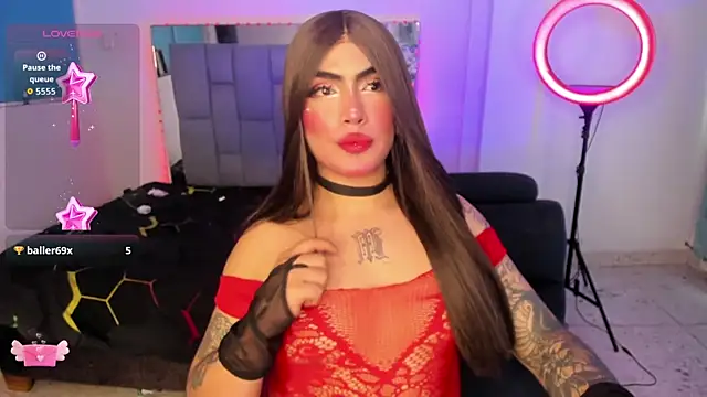 Sophie_whitexxx Show in webcam