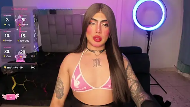 Sophie_whitexxx's Webcam Show