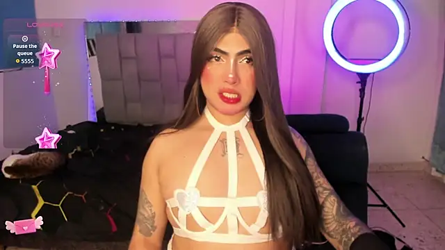 Sophie_whitexxx 网络视讯表演