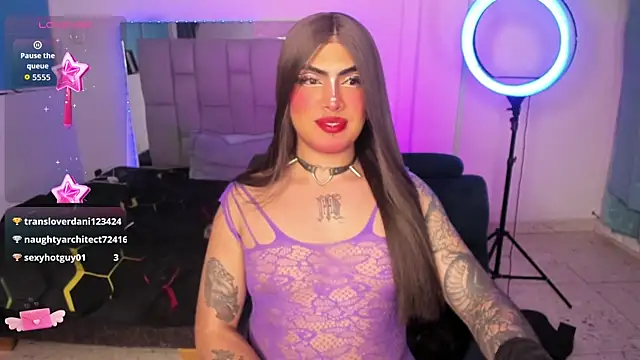 Sophie_whitexxx's Webcam Show