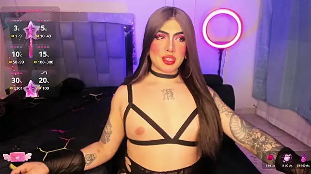 Show modela Sophie_whitexxx na web-kameri