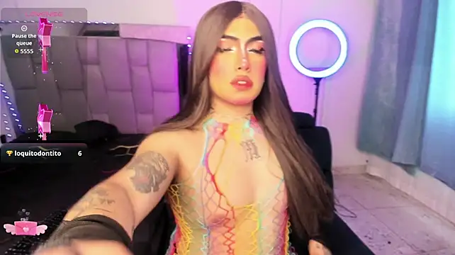 Show modela Sophie_whitexxx na web-kameri