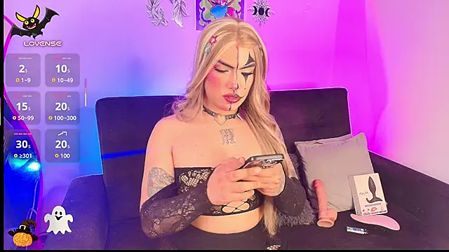 Sophie_whitexxx 网络视讯表演